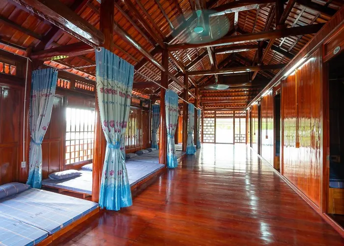 Homestay Di San Hotel