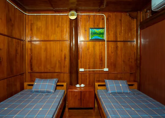 Hotel Homestay Di San *
