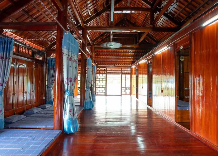 Homestay Di San Hotel *